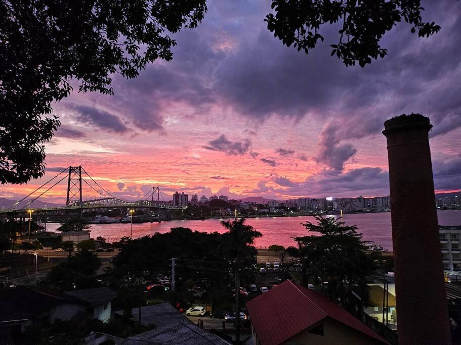Flat-apto - Frente Parque Da Luz - Florianopolis-sc *
